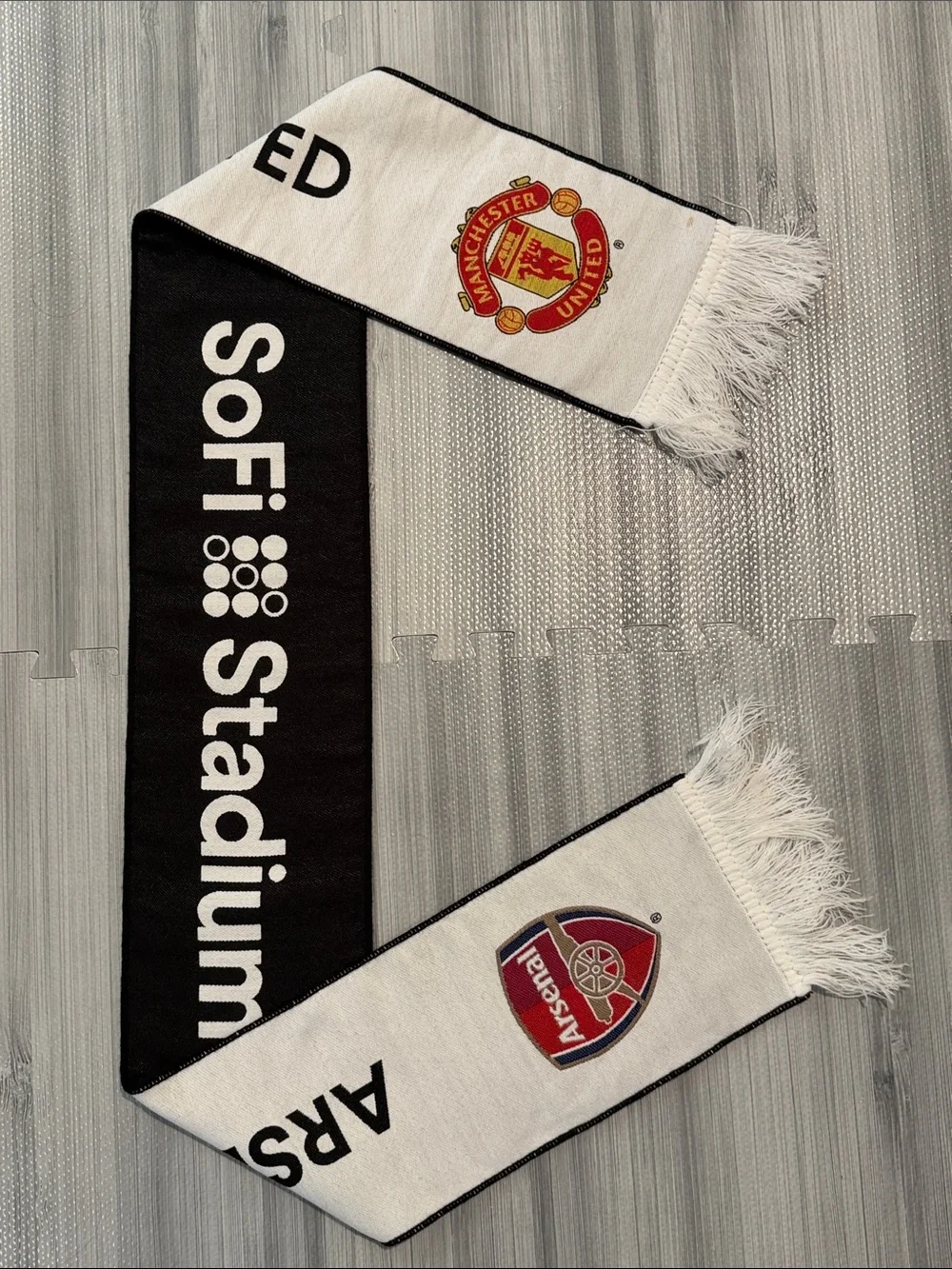 Arsenal vs Manchester United Scarf - July 27 2024 - Rivals in Red - SoFi Stadium